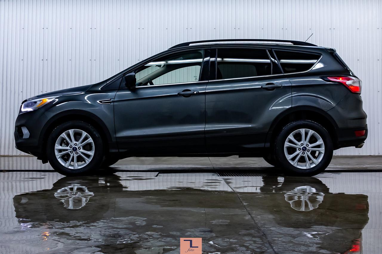 2017 Ford Escape AWD SE BCam Red Deer AB
