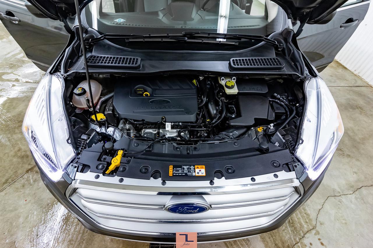 2017 Ford Escape AWD SE BCam Red Deer AB