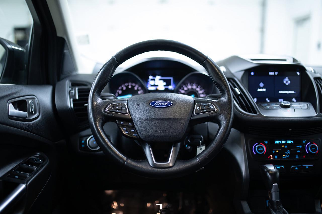 2017 Ford Escape AWD SE Leather BCam Red Deer AB