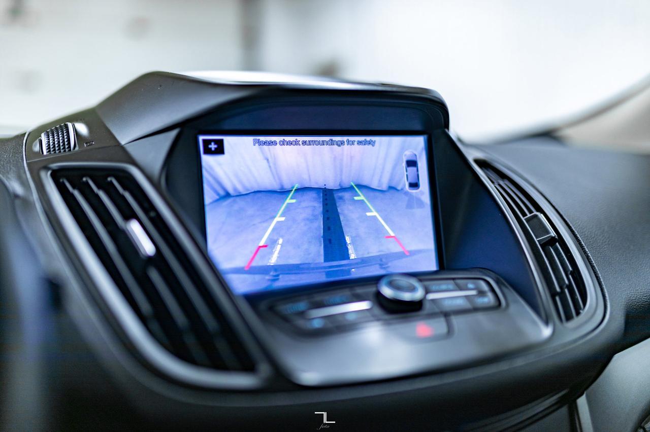 2017 Ford Escape AWD SE Leather BCam Red Deer AB