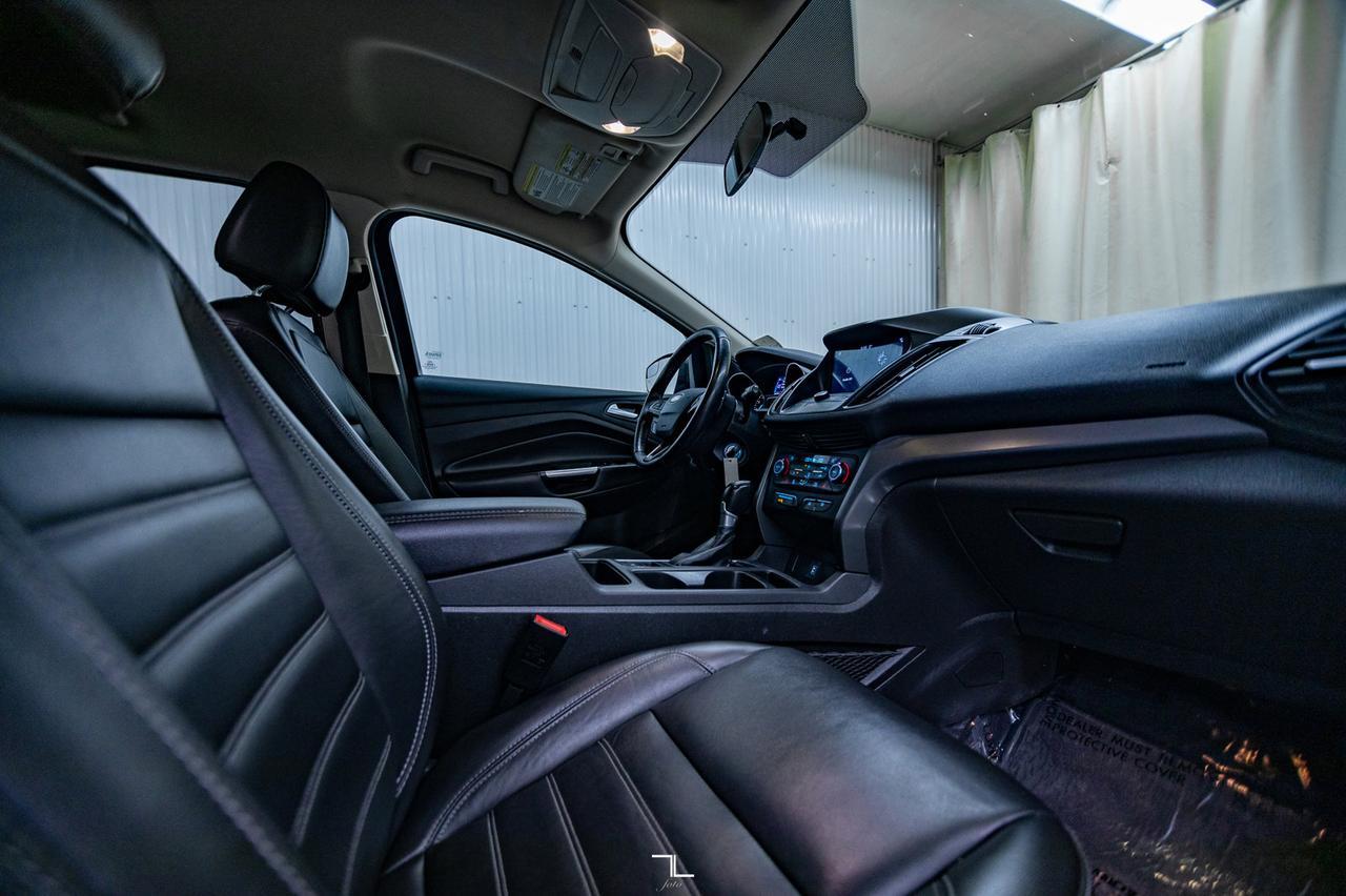 2017 Ford Escape AWD SE Leather BCam Red Deer AB