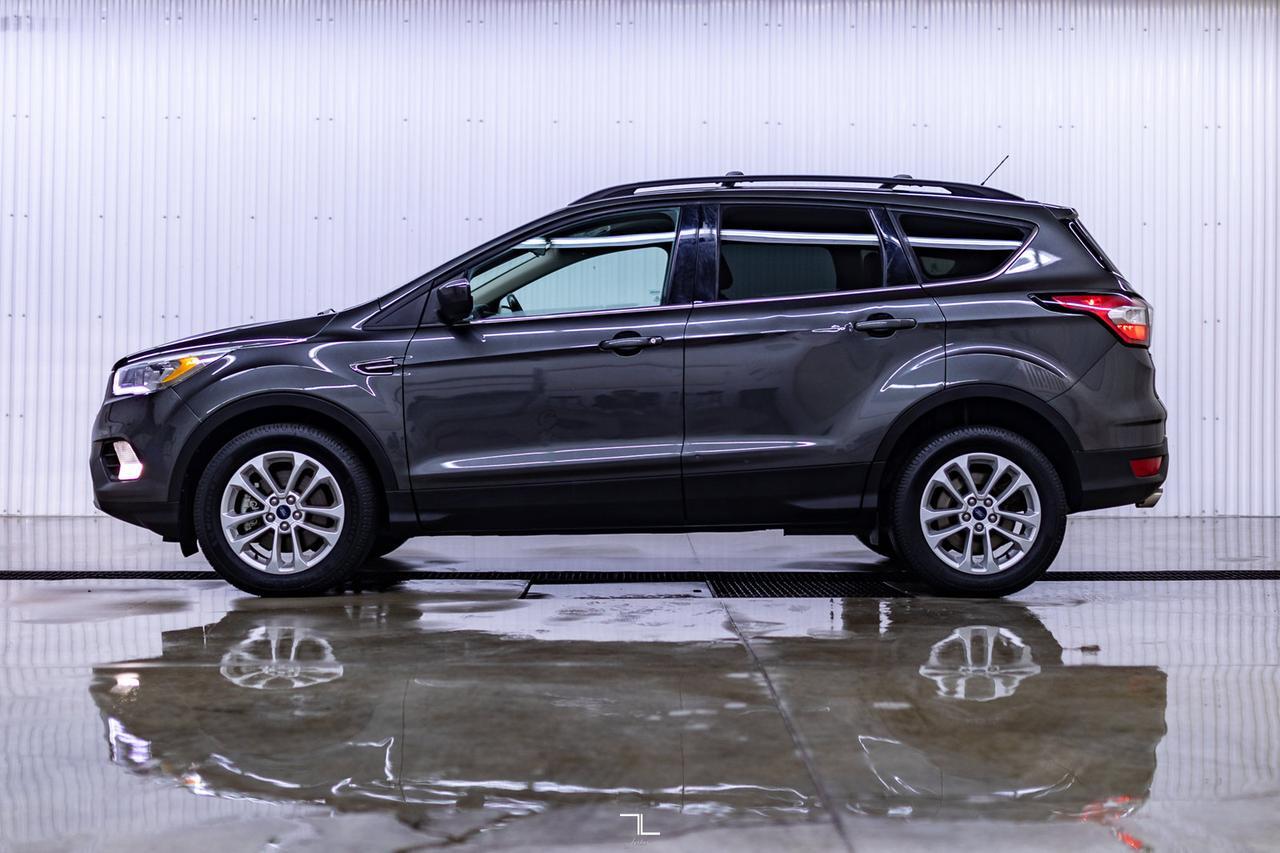 2017 Ford Escape AWD SE Leather BCam Red Deer AB