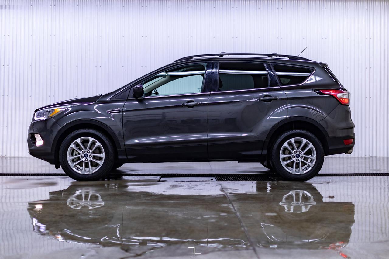 2017 Ford Escape AWD SE Leather BCam Red Deer AB