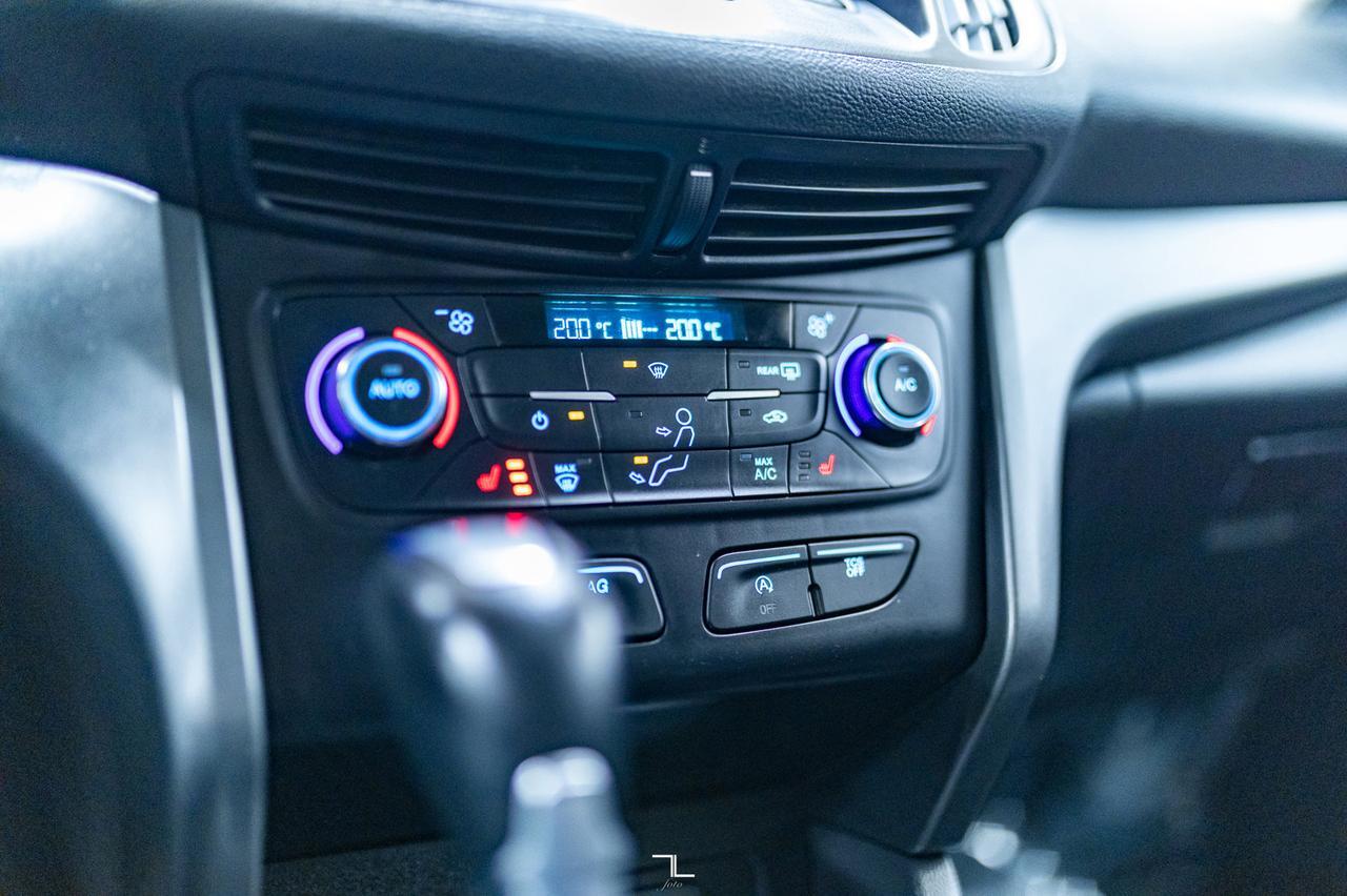 2017 Ford Escape AWD SE Leather BCam Red Deer AB