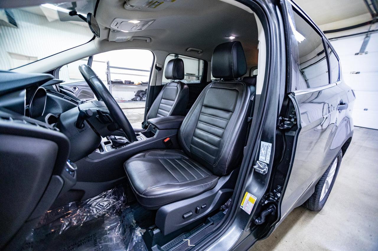 2017 Ford Escape AWD SE Leather BCam Red Deer AB