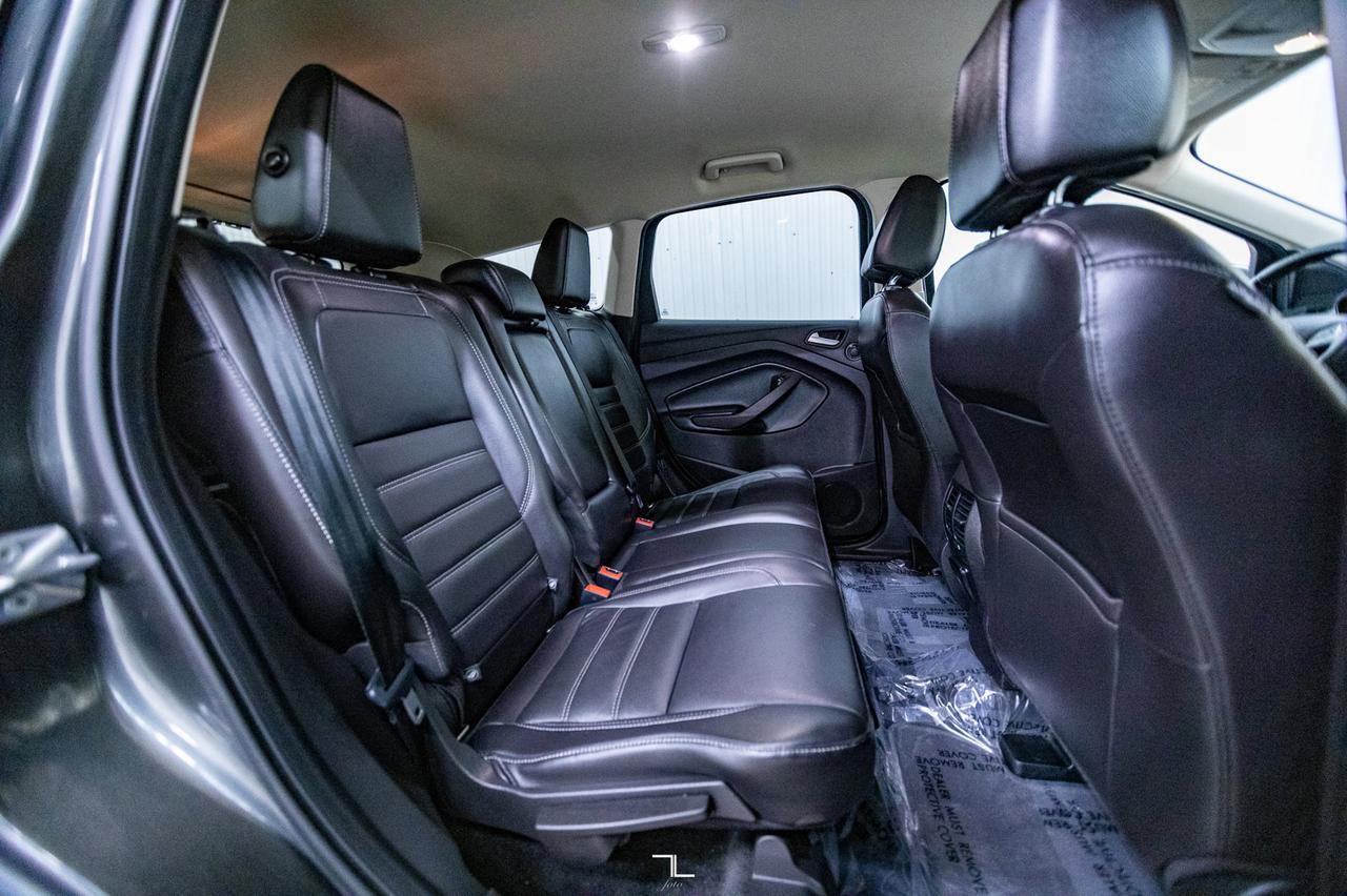 2017 Ford Escape AWD SE Leather BCam Red Deer AB