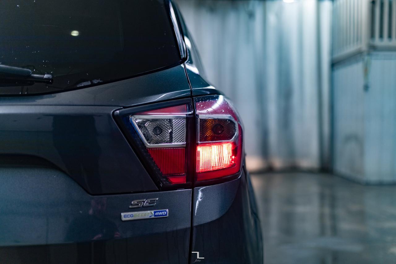 2017 Ford Escape AWD SE Leather Nav BCam Red Deer AB