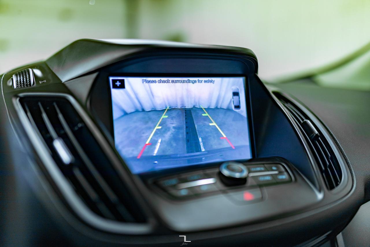 2017 Ford Escape AWD SE Leather Nav BCam Red Deer AB