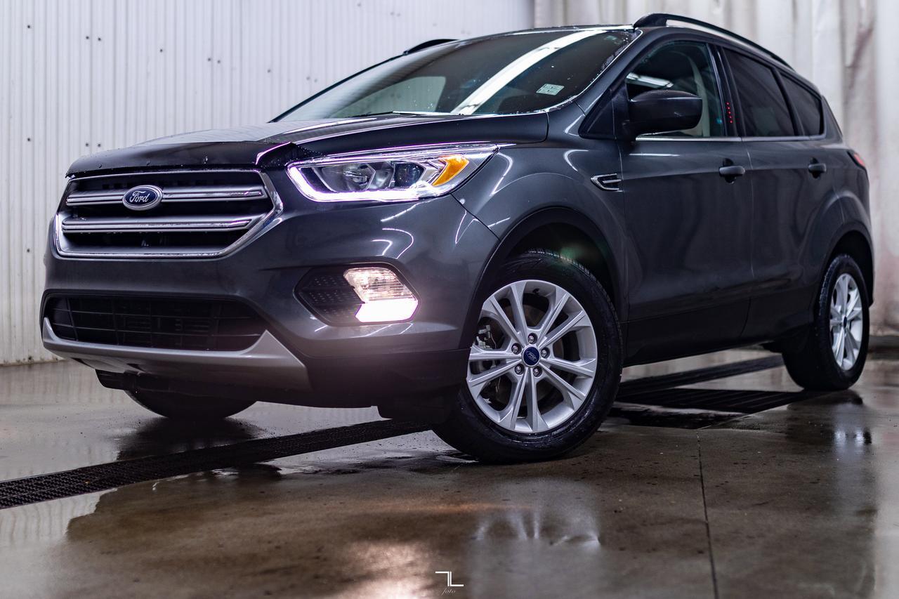 2017 Ford Escape AWD SE Leather Nav BCam Red Deer AB