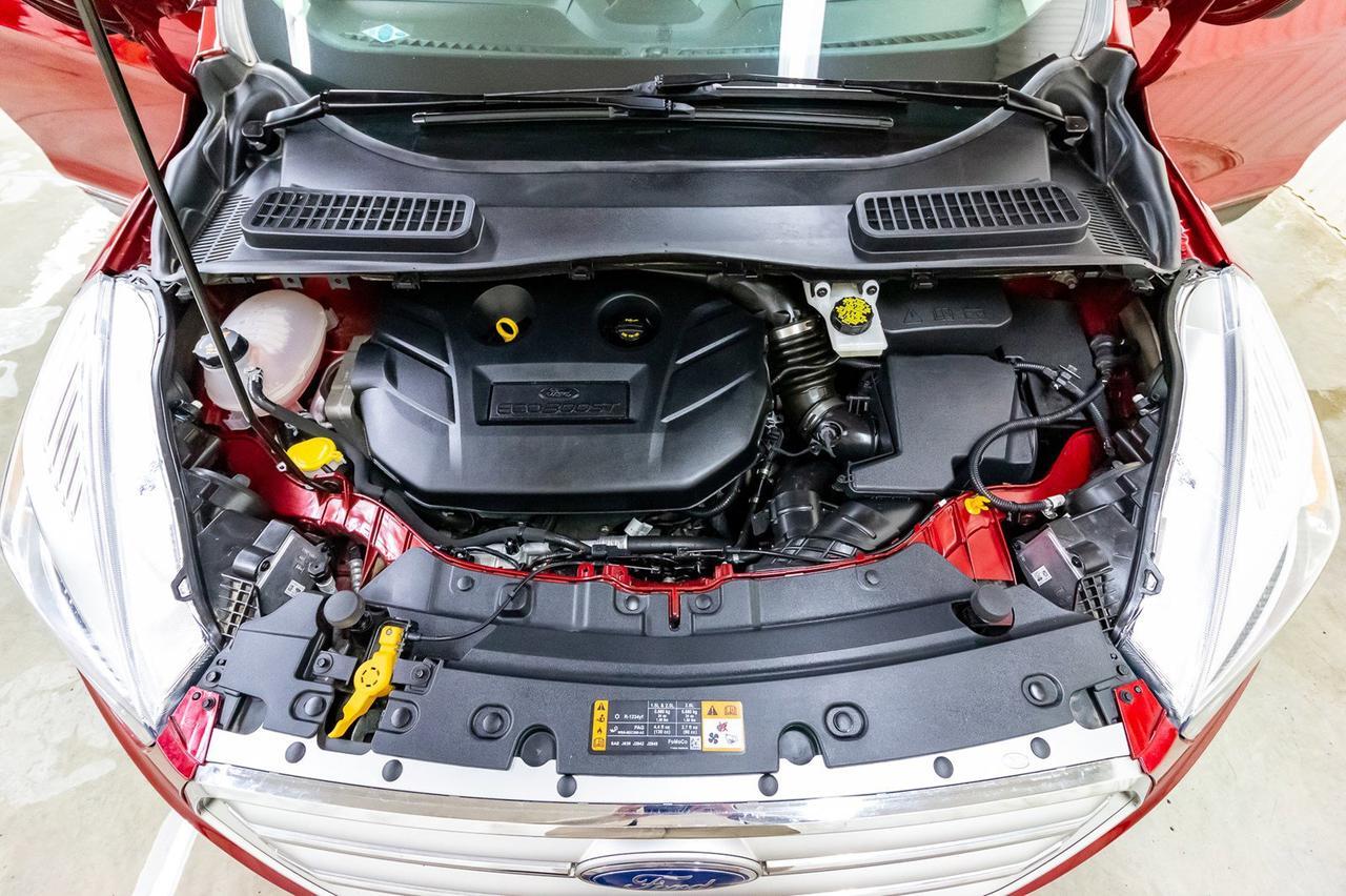 2017 Ford Escape AWD SE Leather Nav BCam Red Deer AB