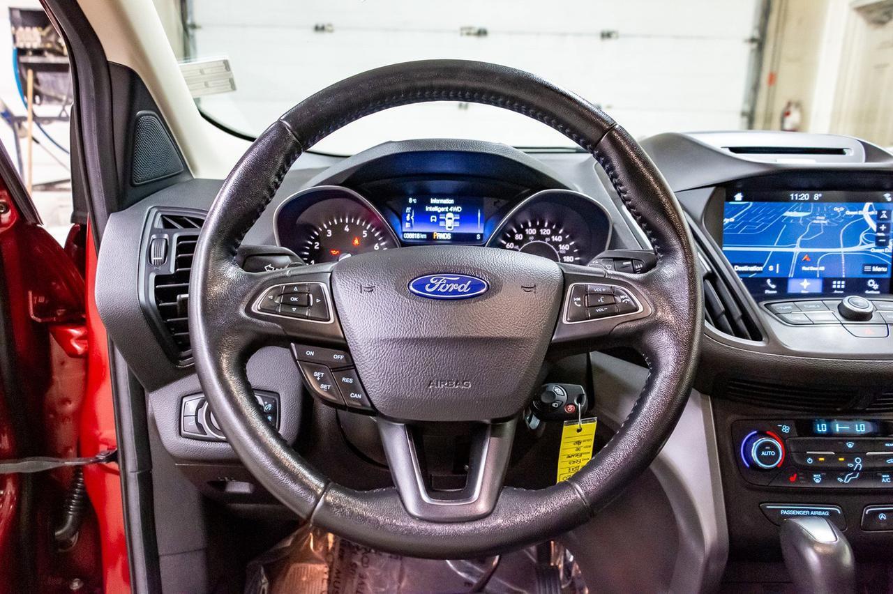 2017 Ford Escape AWD SE Leather Nav BCam Red Deer AB