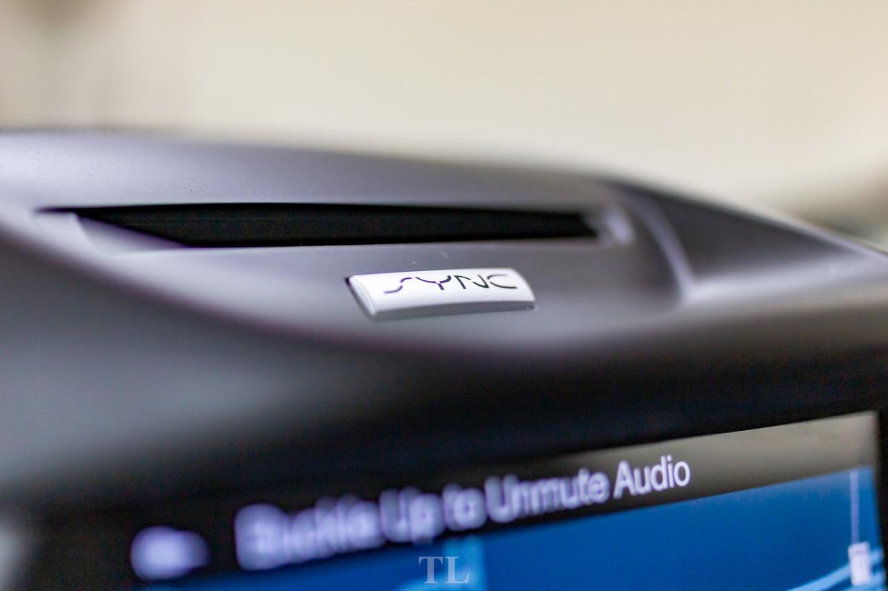 2017 Ford Escape AWD SE Leather Roof Nav BCam Red Deer AB