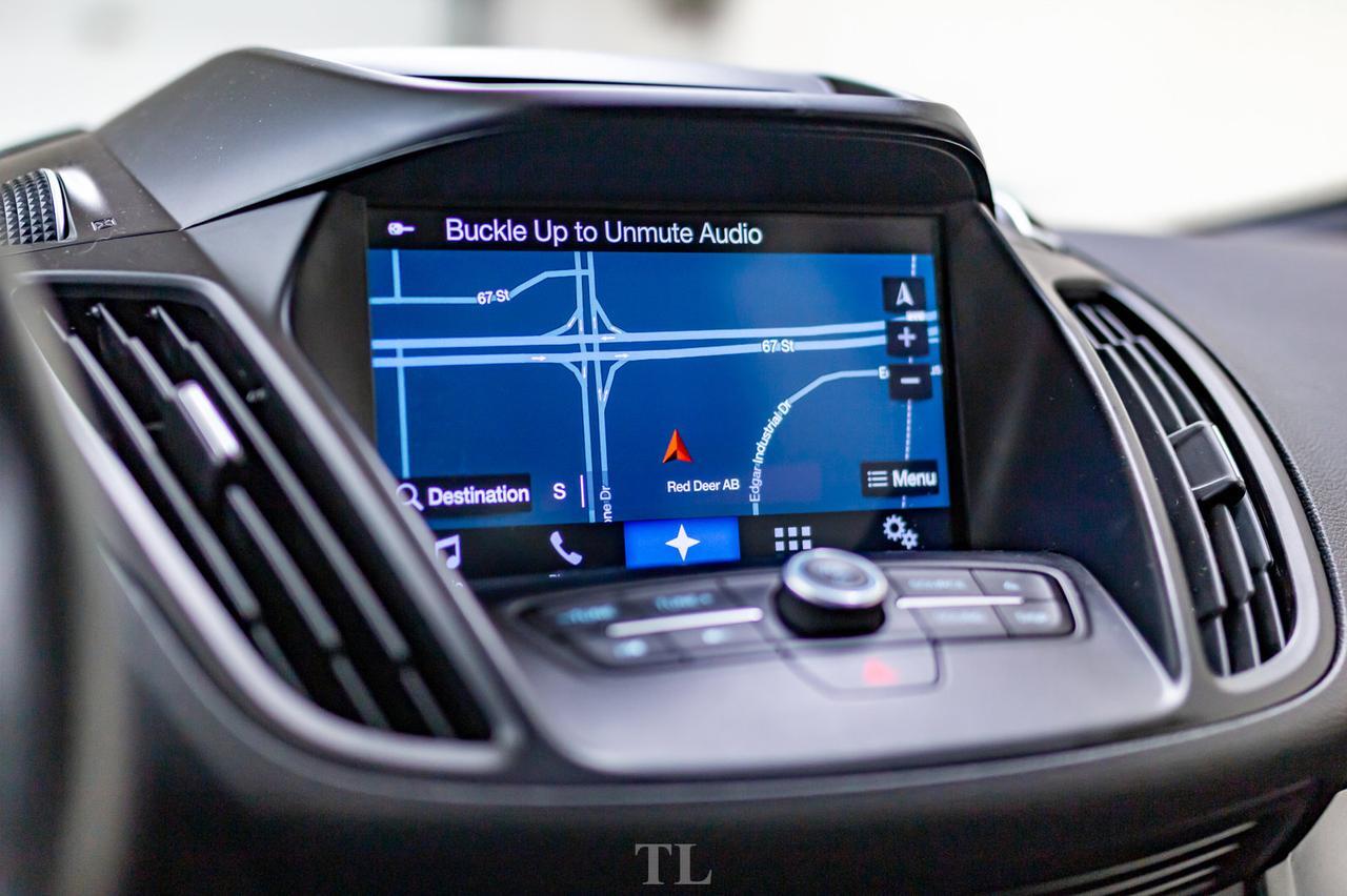 2017 Ford Escape AWD SE Leather Roof Nav BCam Red Deer AB