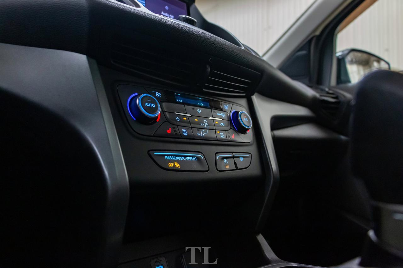 2017 Ford Escape AWD SE Leather Roof Nav Red Deer AB