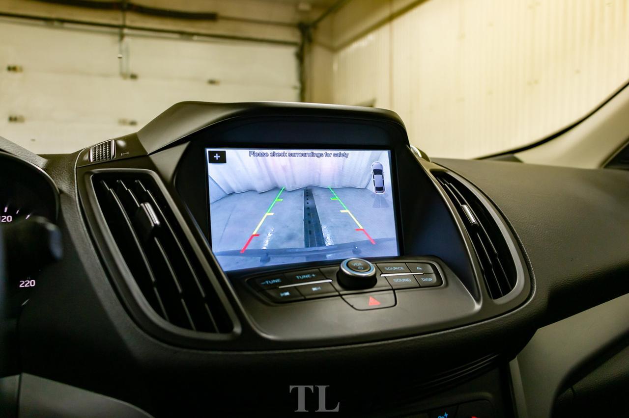 2017 Ford Escape AWD SE Leather Roof Nav Red Deer AB