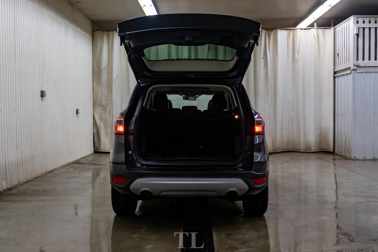 2017 Ford Escape AWD SE Leather Roof Nav Red Deer AB