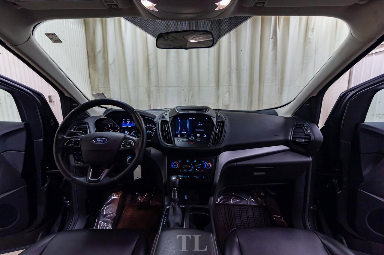 2017 Ford Escape AWD SE Leather Roof Nav Red Deer AB