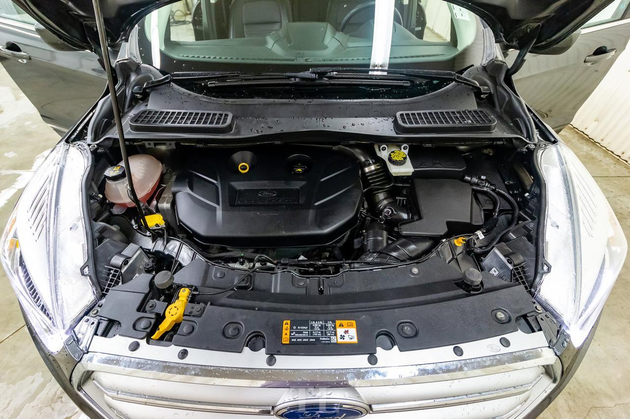 2017 Ford Escape AWD SE Leather Roof Nav Red Deer AB