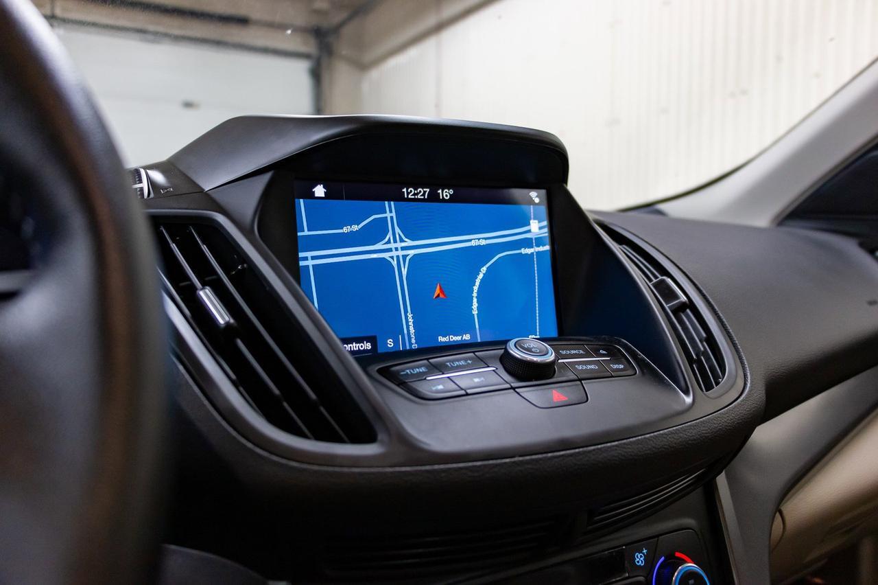 2017 Ford Escape AWD SE Leather Roof Nav Red Deer AB