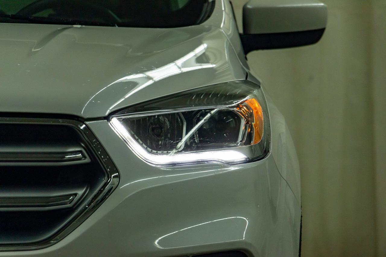 2017 Ford Escape AWD SE Leather Roof Nav Red Deer AB