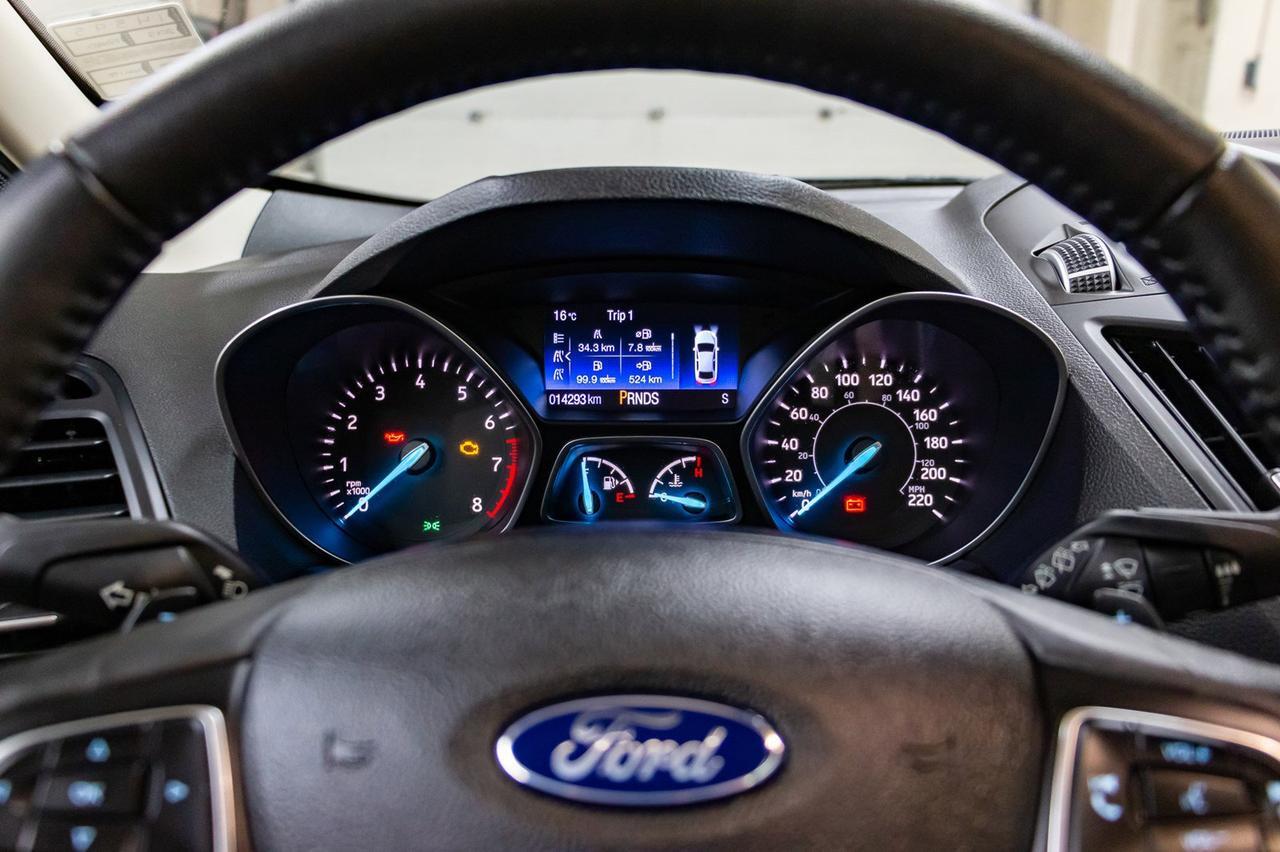 2017 Ford Escape AWD SE Leather Roof Nav Red Deer AB