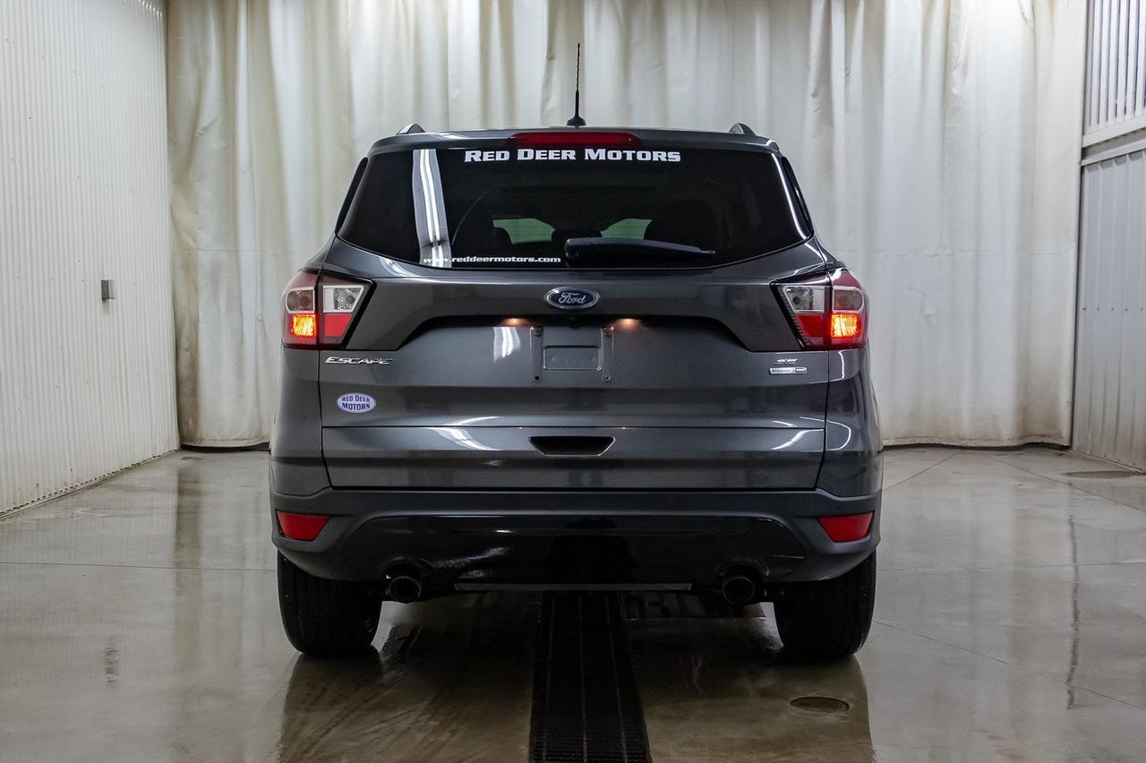 2017 Ford Escape AWD SE Nav Roof BCam Red Deer AB