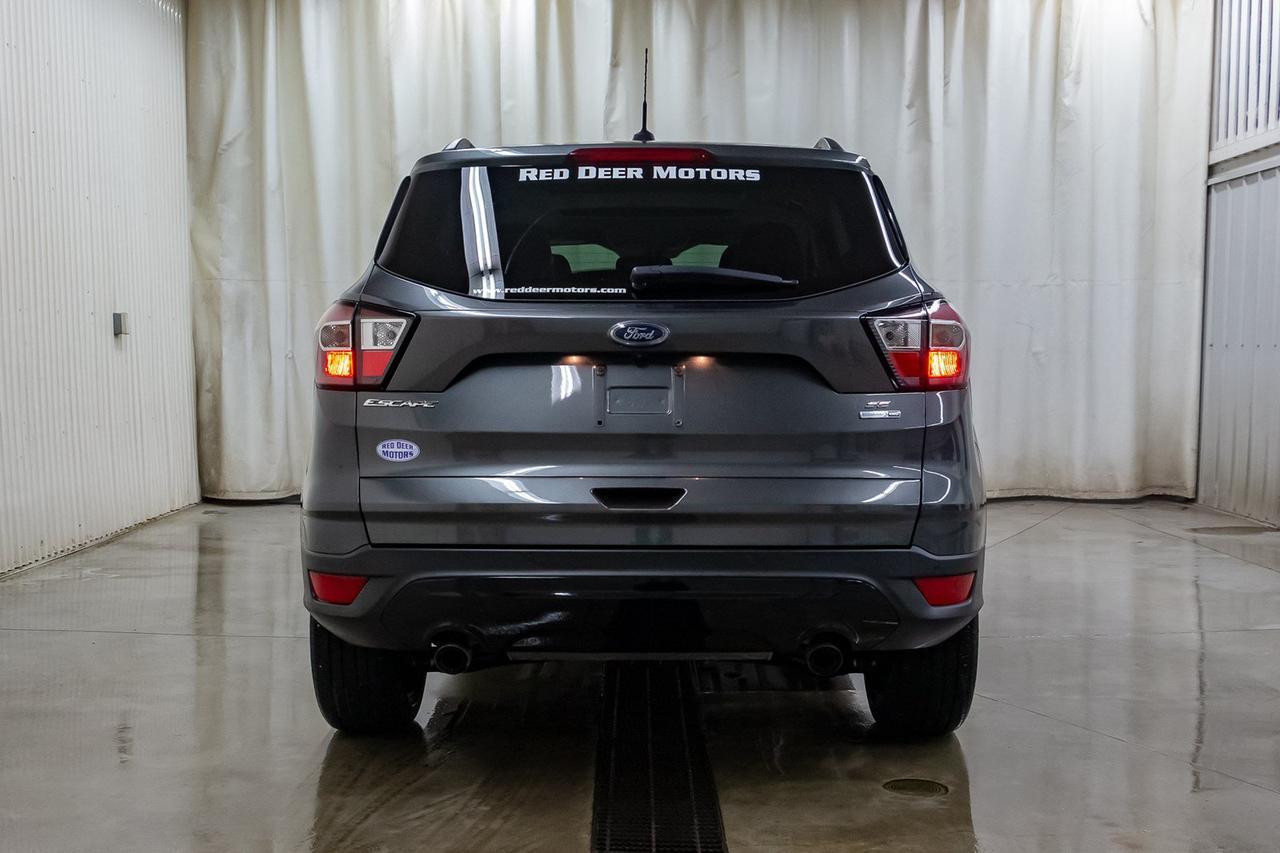 2017 Ford Escape AWD SE Nav Roof BCam Red Deer AB