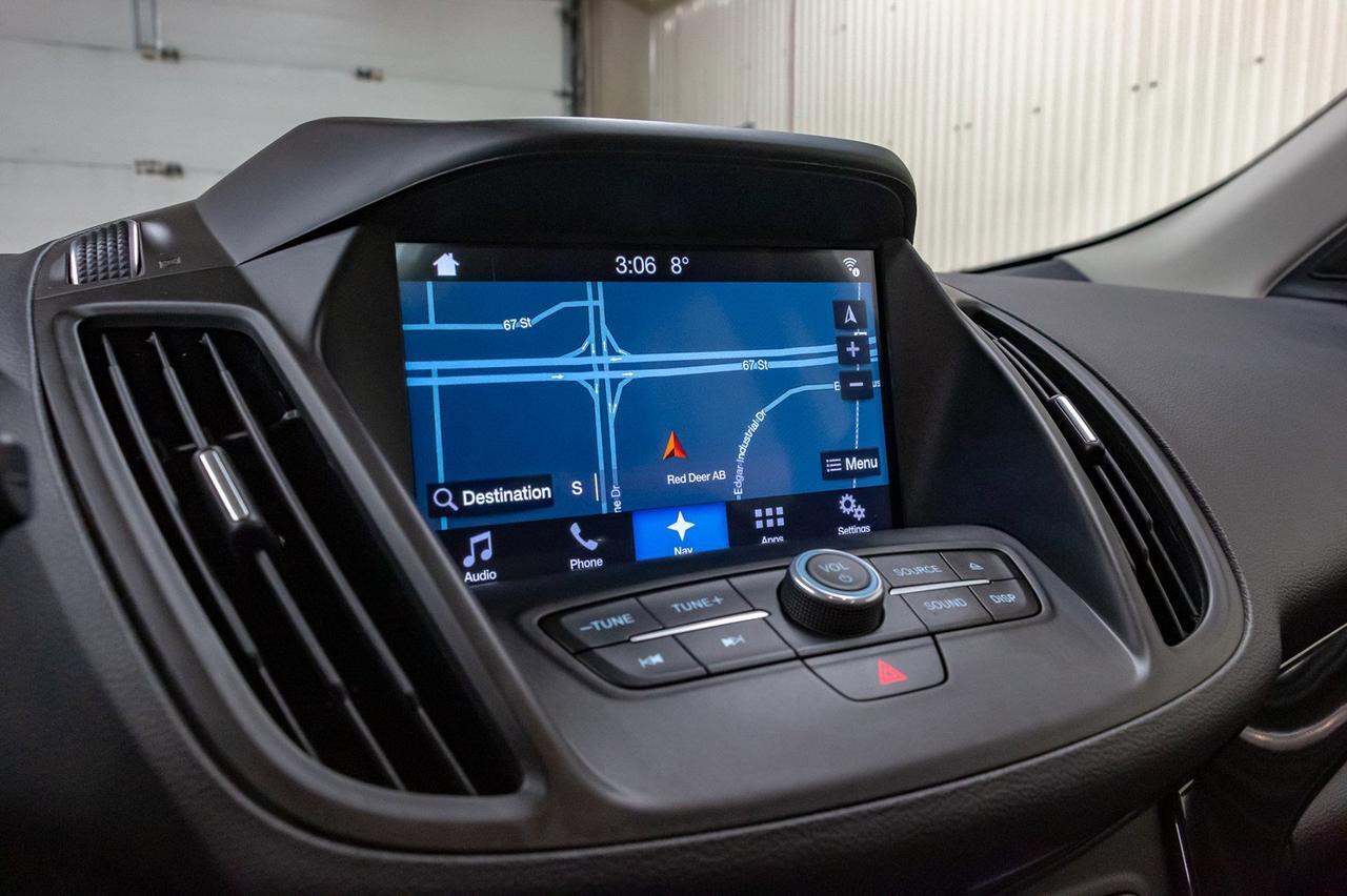 2017 Ford Escape AWD SE Nav Roof BCam Red Deer AB