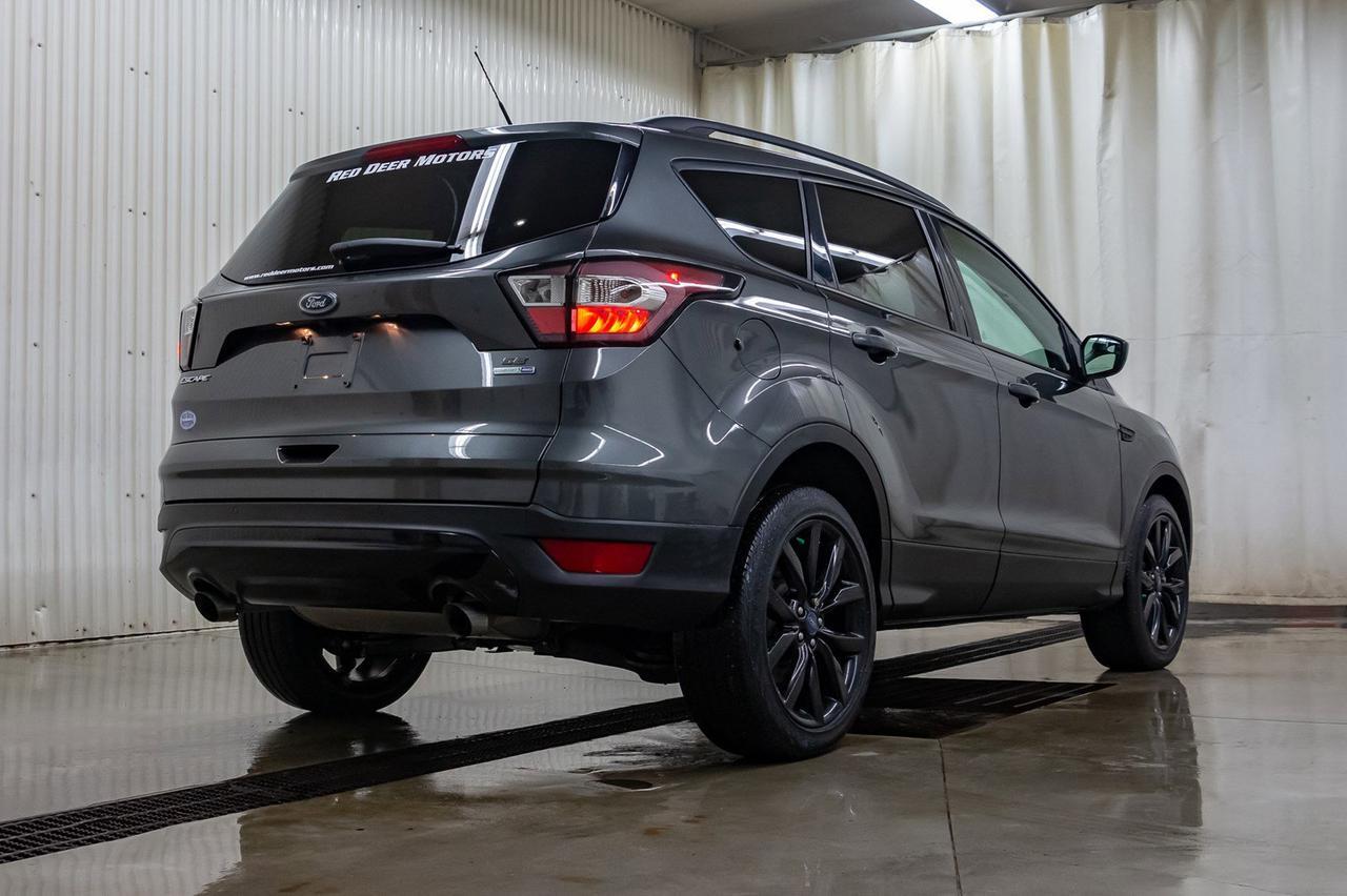 2017 Ford Escape AWD SE Nav Roof BCam Red Deer AB