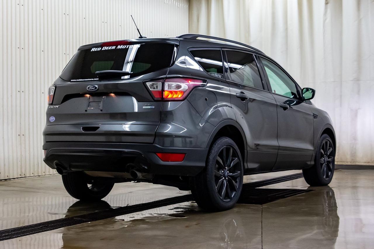 2017 Ford Escape AWD SE Nav Roof BCam Red Deer AB