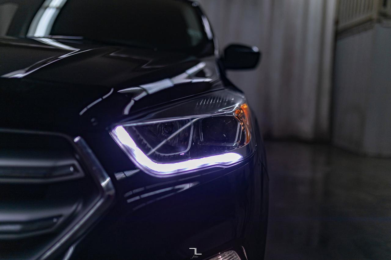 2017 Ford Escape AWD SE PSeat BCam Red Deer AB