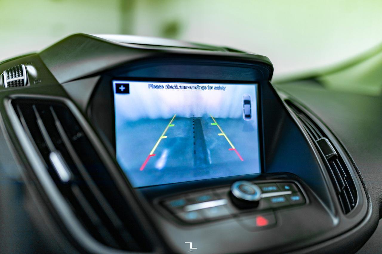 2017 Ford Escape AWD SE PSeat BCam Red Deer AB