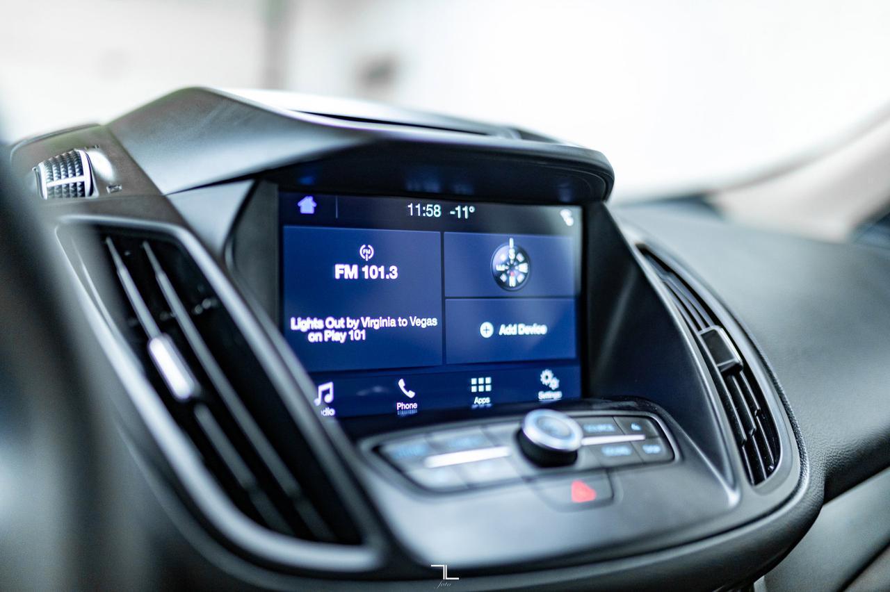 2017 Ford Escape AWD SE PSeat BCam Red Deer AB