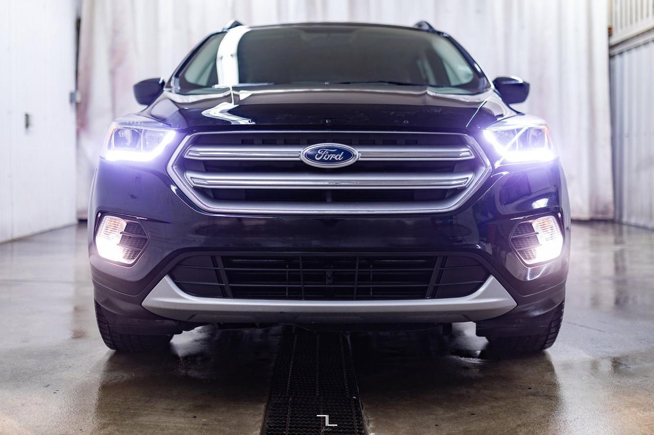 2017 Ford Escape AWD SE PSeat BCam Red Deer AB