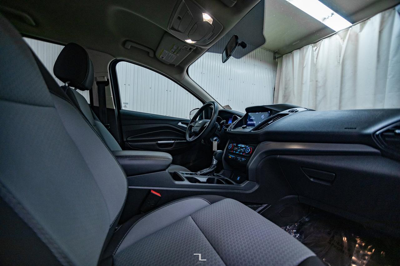 2017 Ford Escape AWD SE PSeat BCam Red Deer AB