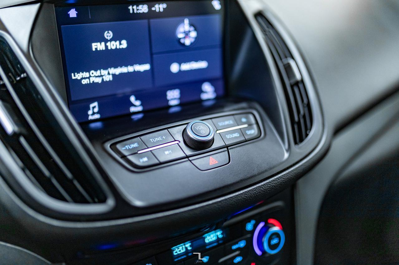 2017 Ford Escape AWD SE PSeat BCam Red Deer AB