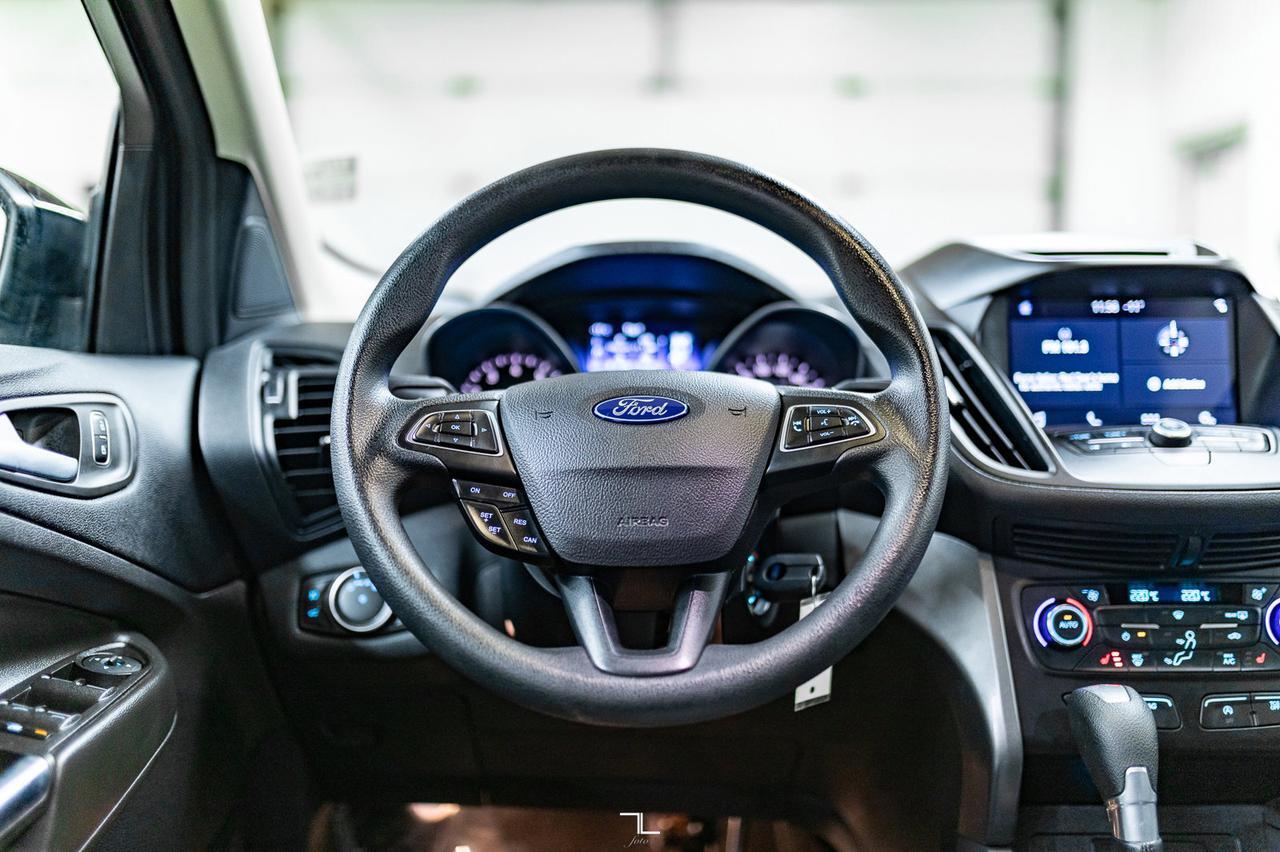 2017 Ford Escape AWD SE PSeat BCam Red Deer AB