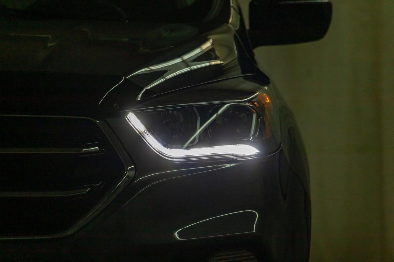 2017 Ford Escape AWD SE Panoramic Roof BCam Red Deer AB