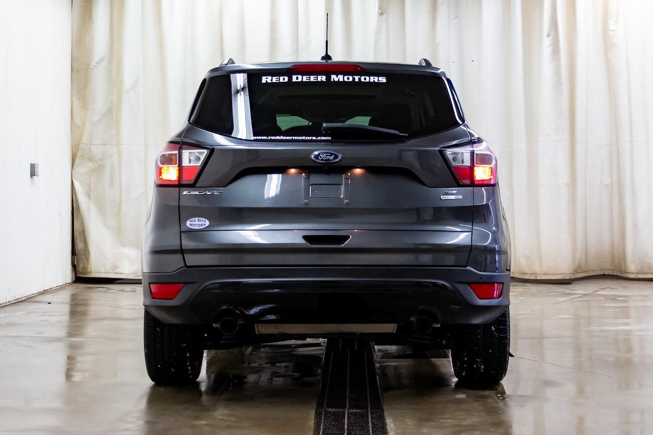 2017 Ford Escape AWD SE Panoramic Roof BCam Red Deer AB