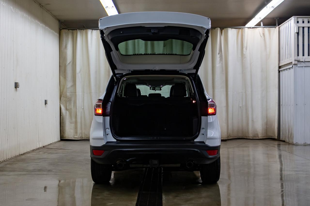 2017 Ford Escape AWD SE Sport Appearance Pkg. Nav Roof BCam Red Deer AB