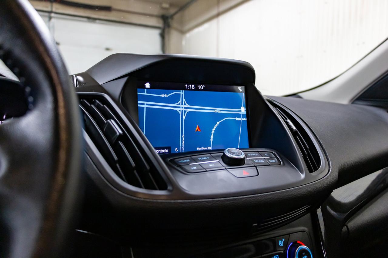 2017 Ford Escape AWD SE Sport Appearance Pkg. Nav Roof BCam Red Deer AB