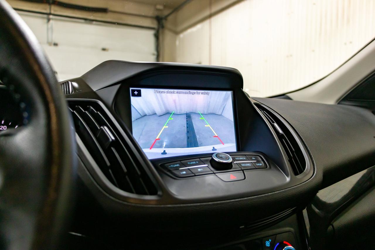 2017 Ford Escape AWD SE Sport Appearance Pkg. Nav Roof BCam Red Deer AB