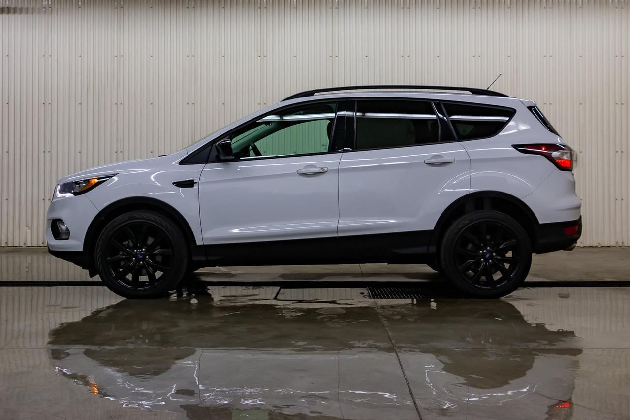 2017 Ford Escape AWD SE Sport Appearance Pkg. Nav Roof BCam Red Deer AB