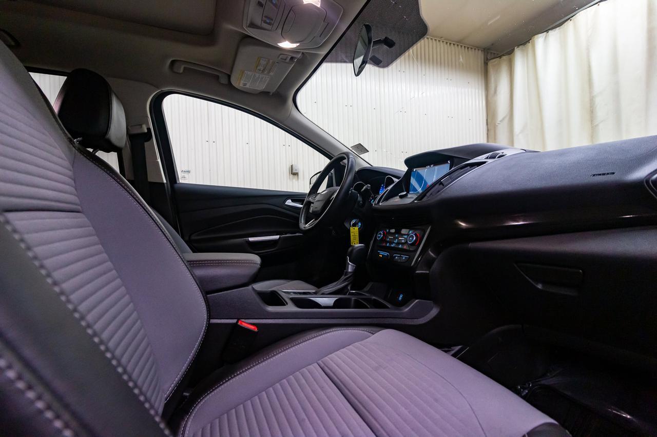 2017 Ford Escape AWD SE Sport Appearance Pkg. Nav Roof BCam Red Deer AB