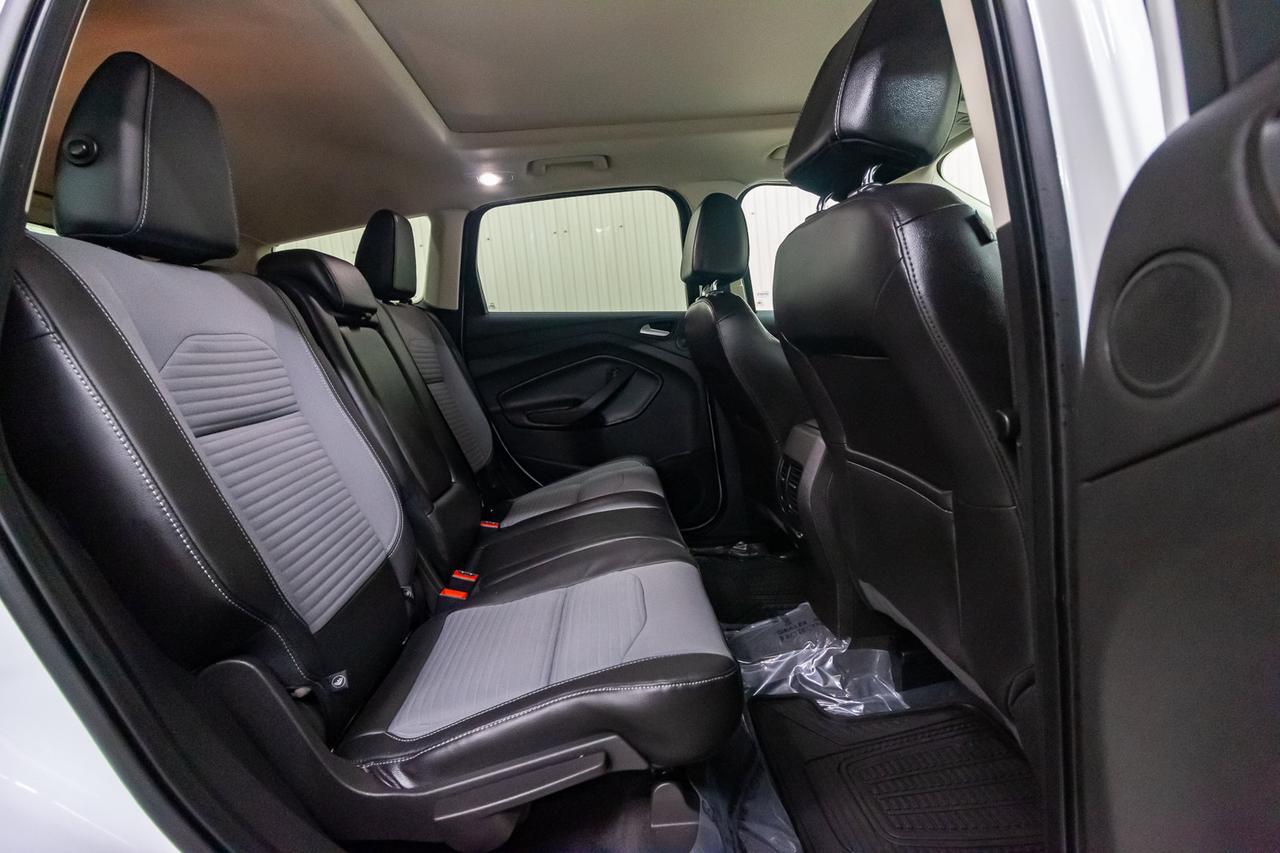 2017 Ford Escape AWD SE Sport Appearance Pkg. Nav Roof BCam Red Deer AB