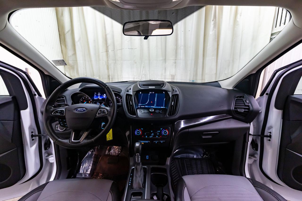 2017 Ford Escape AWD SE Sport Appearance Pkg. Nav Roof BCam Red Deer AB