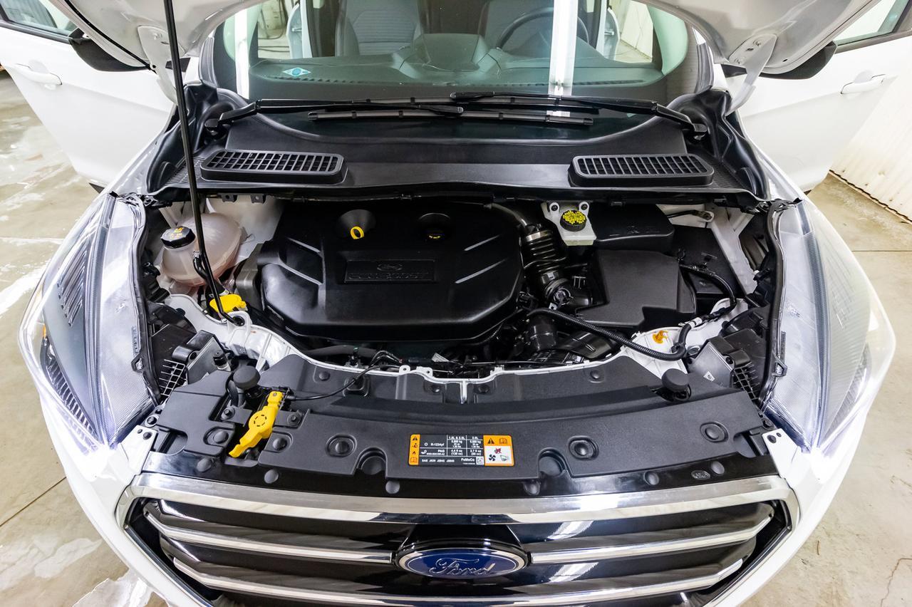 2017 Ford Escape AWD SE Sport Appearance Pkg. Nav Roof BCam Red Deer AB