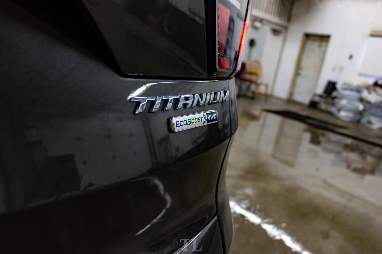 2017 Ford Escape AWD Titanium Leather Roof Nav BCam Red Deer AB