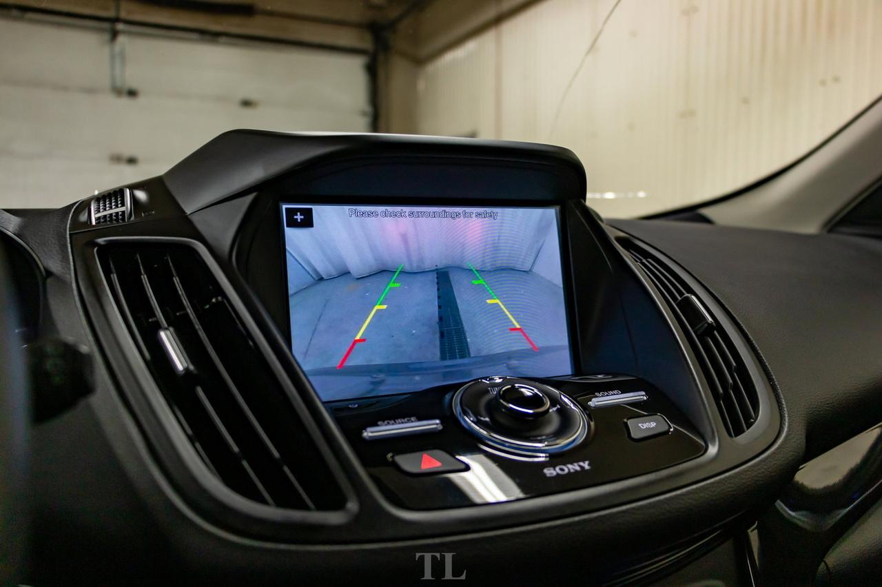 2017 Ford Escape AWD Titanium Leather Roof Nav BCam Red Deer AB