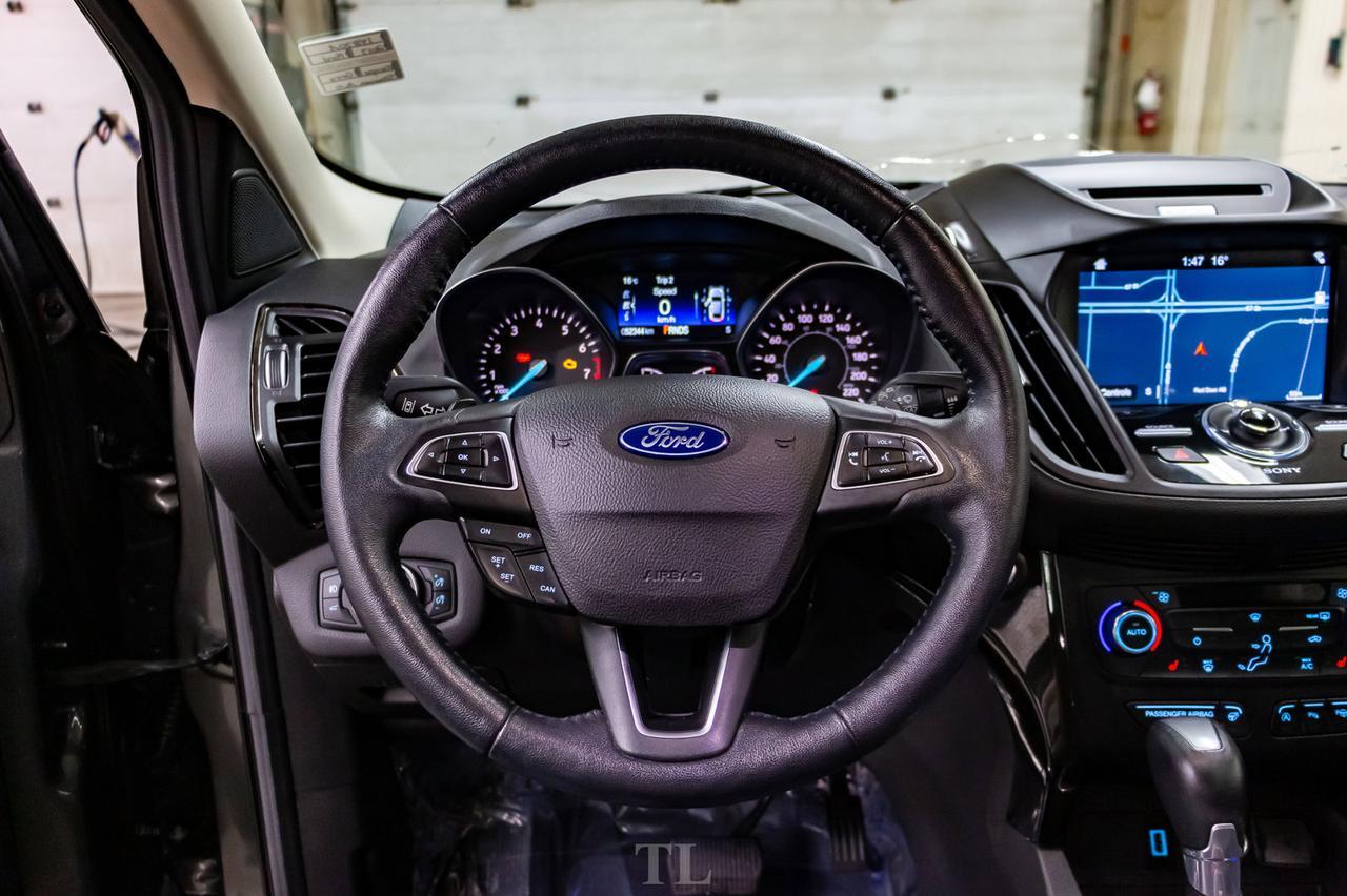 2017 Ford Escape AWD Titanium Leather Roof Nav BCam Red Deer AB